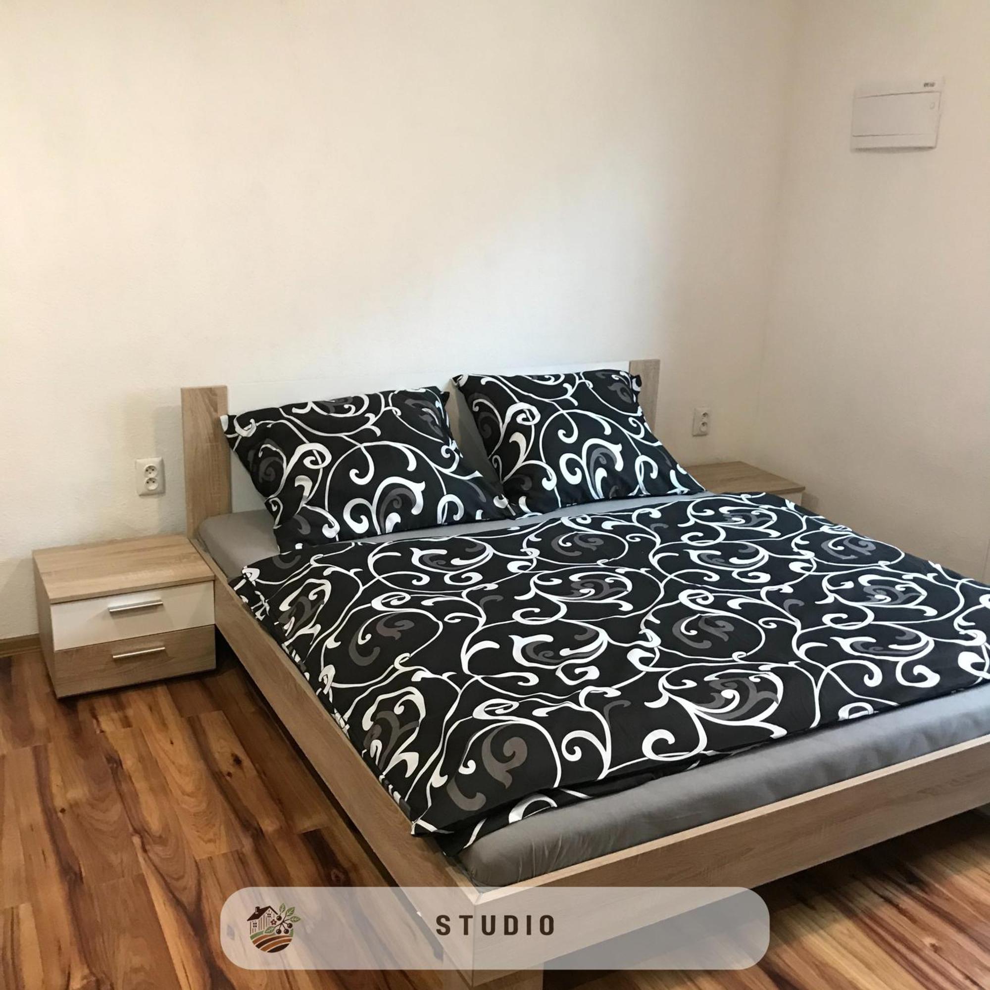 Apartmanovy Dom Visnove Ngoại thất bức ảnh