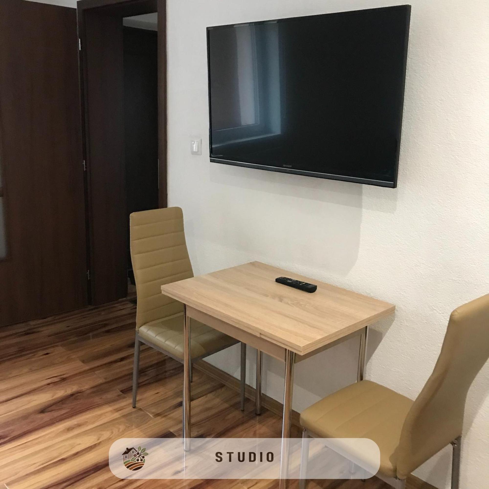 Apartmanovy Dom Visnove Ngoại thất bức ảnh