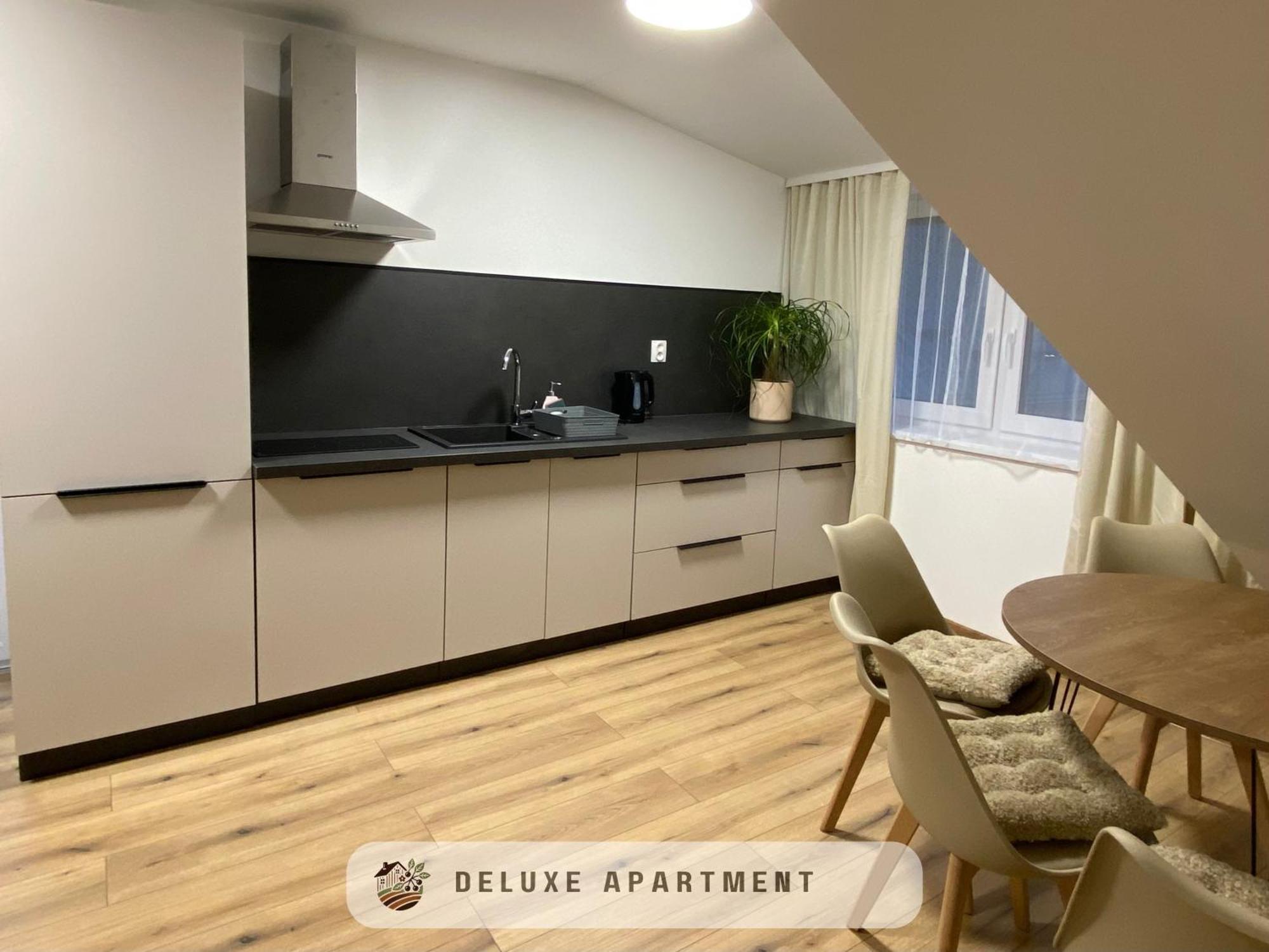 Apartmanovy Dom Visnove Ngoại thất bức ảnh