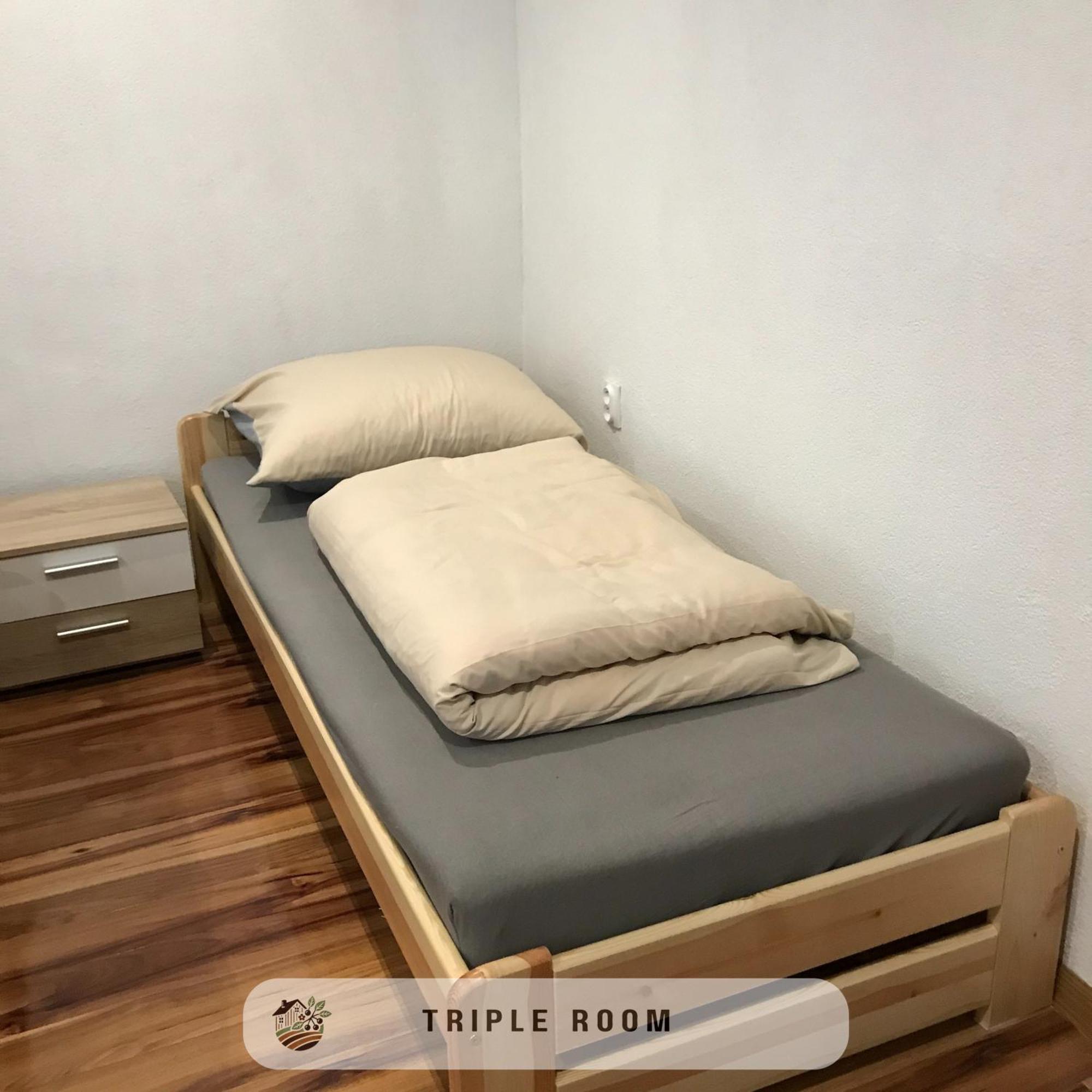 Apartmanovy Dom Visnove Ngoại thất bức ảnh